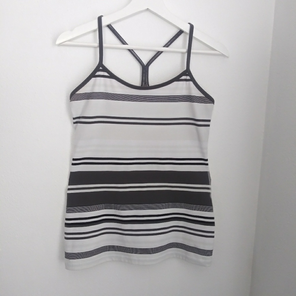 Lululemon power Y built in bra tank top.